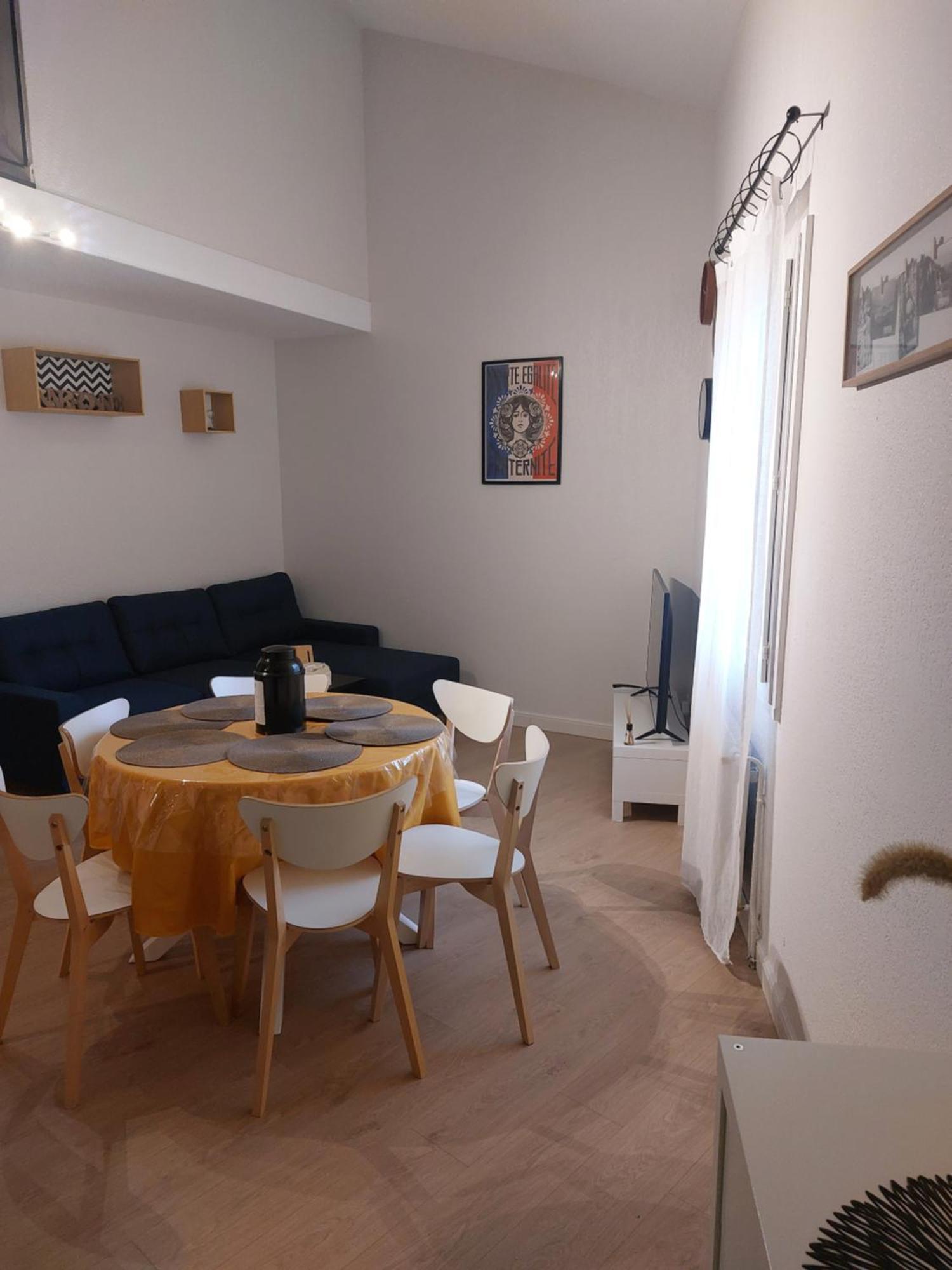 Proche Des Halles Apartment